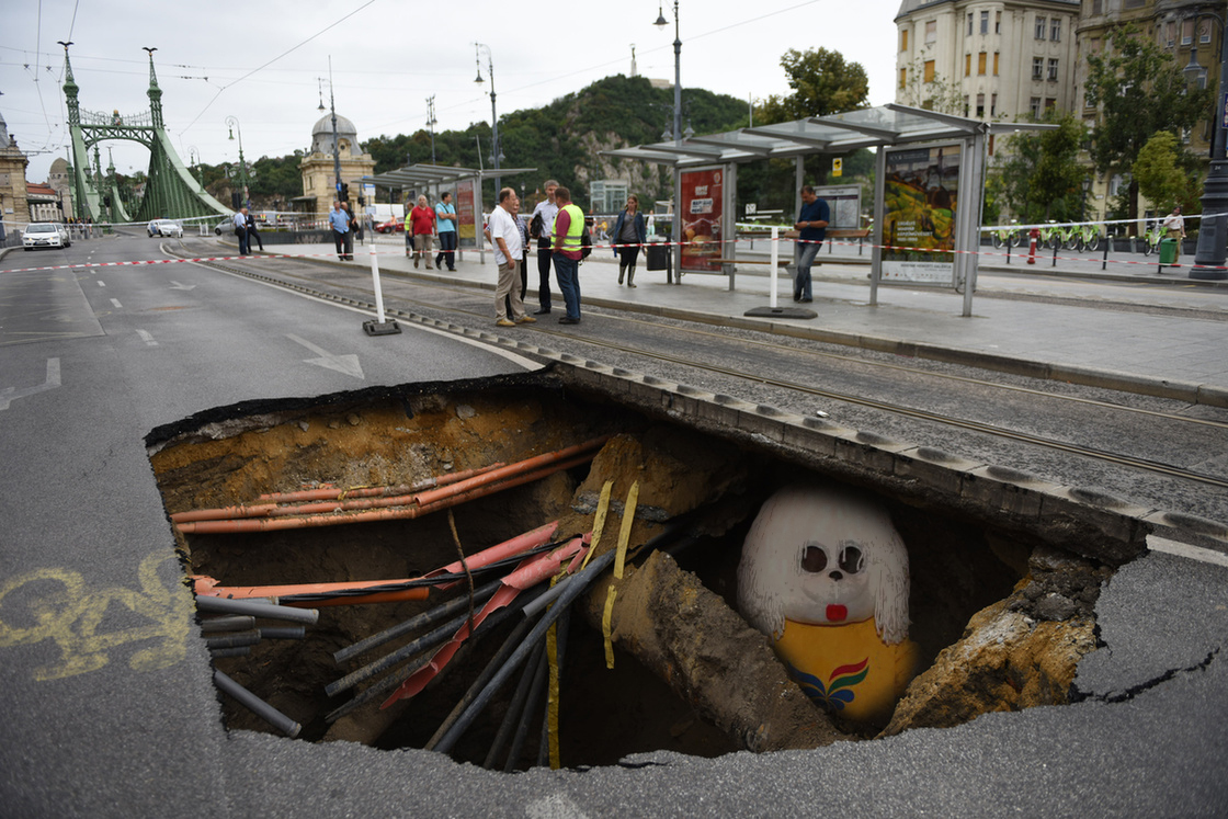 Illustration for article titled A netes népművészeket és engem is meginspirált a Marha Nagy Gödör