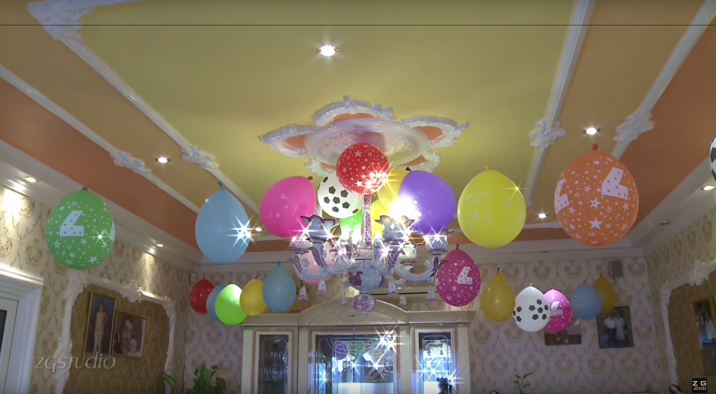 Illustration for article titled Az év filmje: Brendon küzdelme a kétkilós aranylánccal