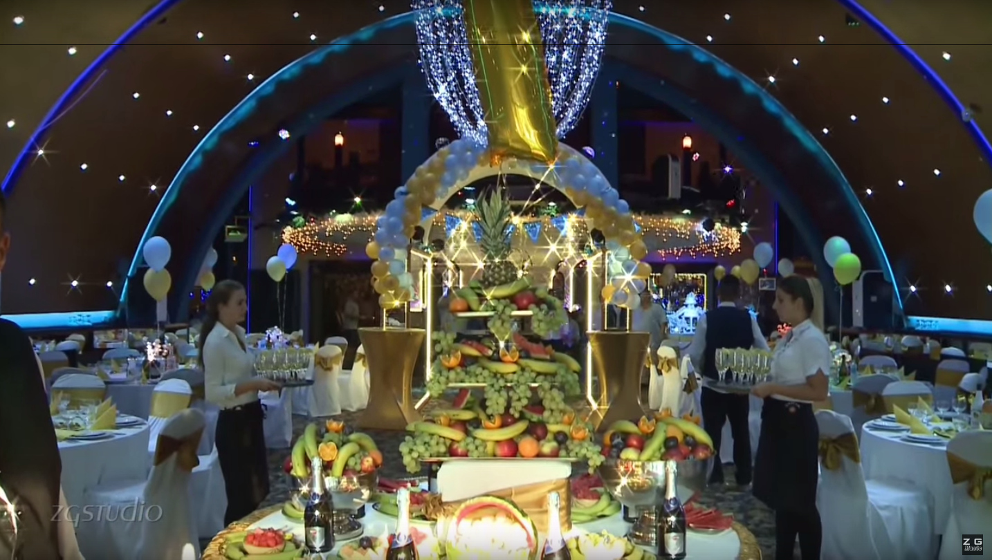 Illustration for article titled Az év filmje: Brendon küzdelme a kétkilós aranylánccal