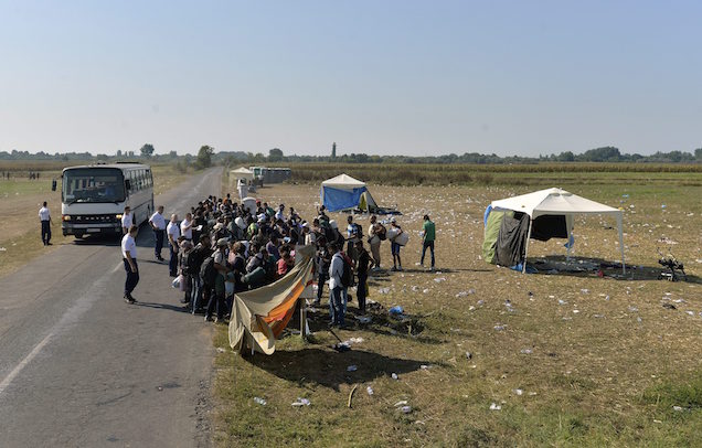 Csak 7 nap kellett, hogy 3 évre fegyházba küldjék a visszaeső embercsempészt