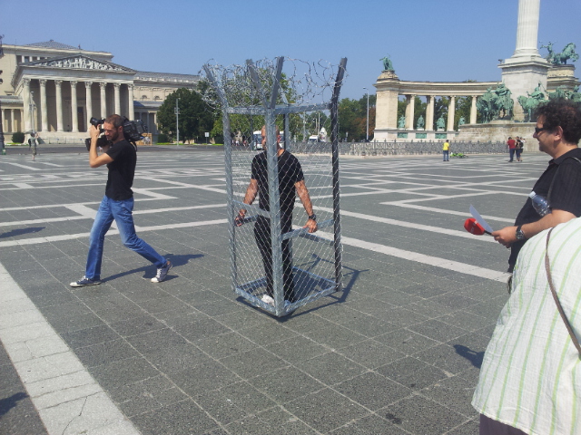 A menekültválság ketrecbe zárta a magyar közélet reneszánsz emberét