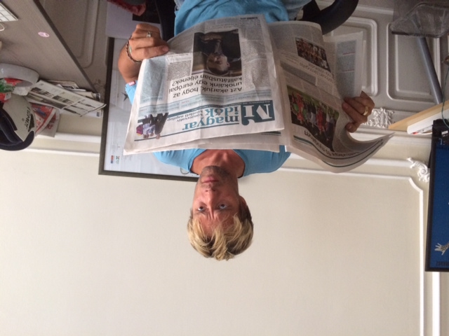 Meghalt XIV. Lajos, és ezt csak a kormány új napilapja merte megírni :(((