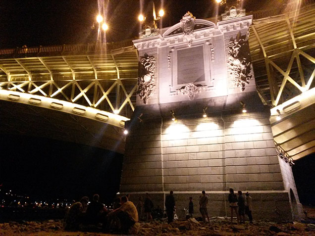 Illustration for article titled Véletlenül megtaláltuk Budapest legmenőbb koncerthelyszínét