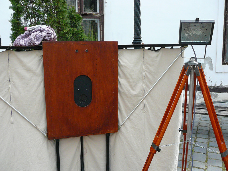 Illustration for article titled Fényképeztetek már a kamera belsejében ülve?