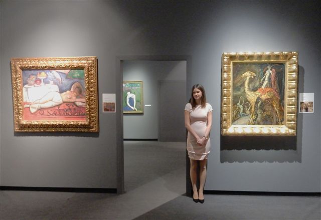 Illustration for article titled ARANYKOROK ROMJAIN-kiállítás a Kieselbach Galériában