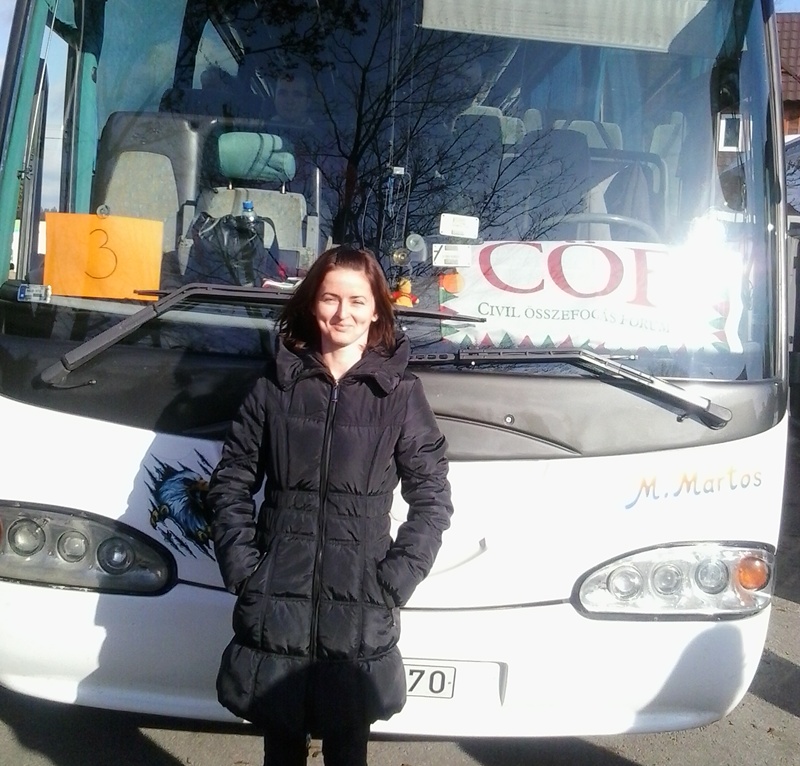 Operatív akció keretében szafarizott az Átlátszó újságírónője a kettészakadt Magyarország másik oldalán