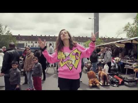 D E N A - Cash, Diamond Rings, Swimming Pools