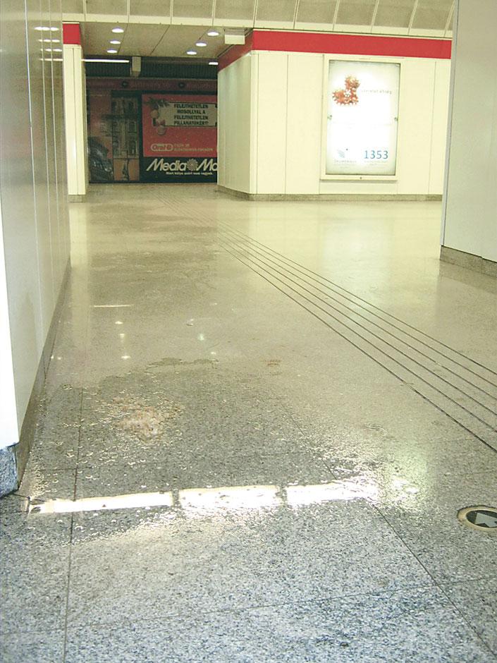 Beázik a Blaha Lujza téri metróállomás