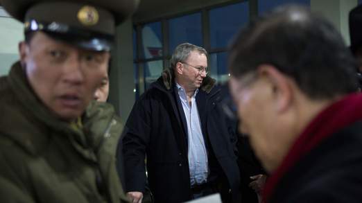 Megérkezett a Google vezérigazgatója Észak-Koreába - videó