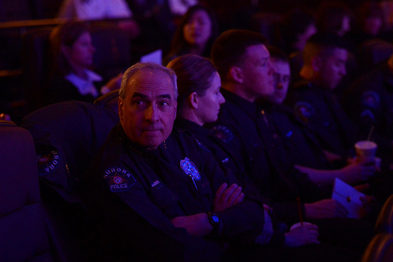 Illustration for article titled Ez történt amíg aludtál: a pimaszul jóképű vatikáni érsek címlapon