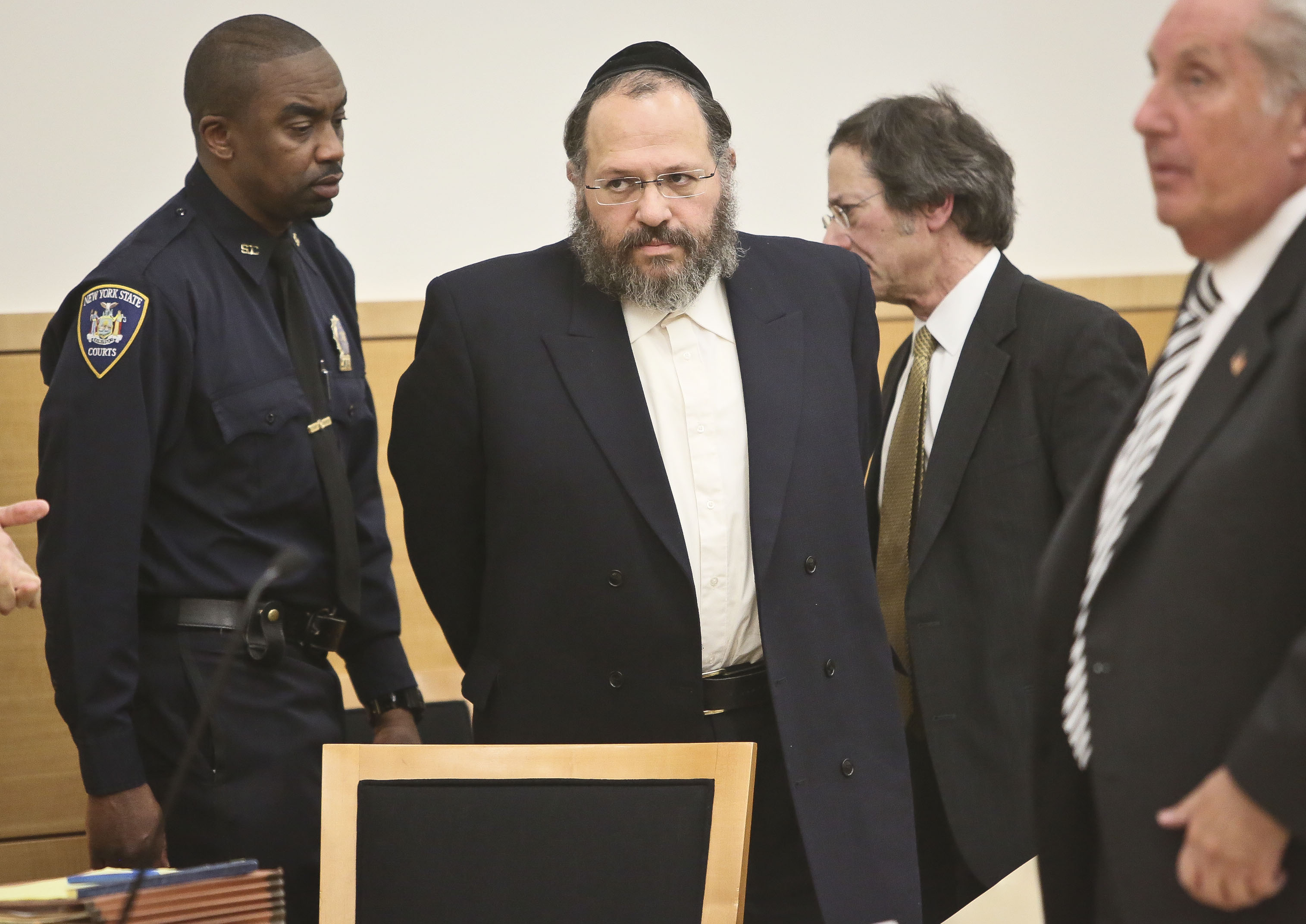 Ez történt, amíg aludtál: molesztáló rabbi, molesztáló műsorvezető