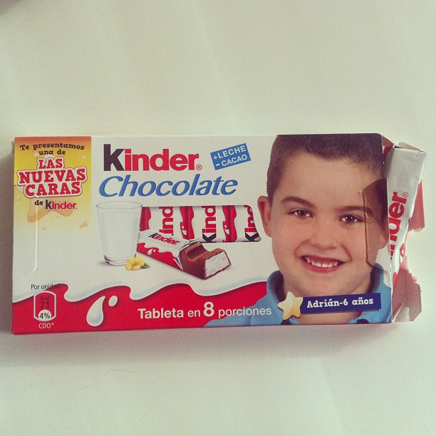 Ő kicsoda? Kérjük vissza az eredeti kinderfiút!