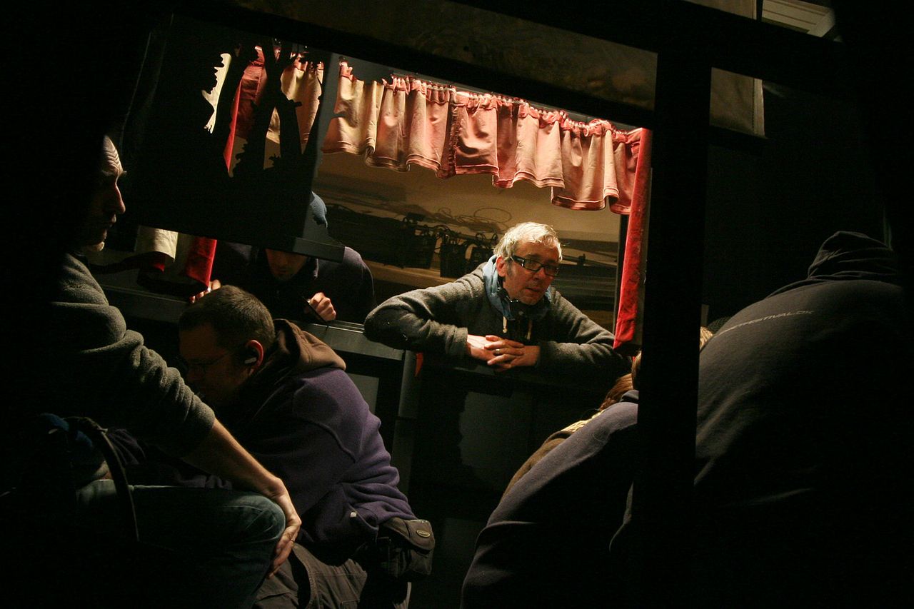 Gryllus Dorka a német felnőtt-bábfilmben