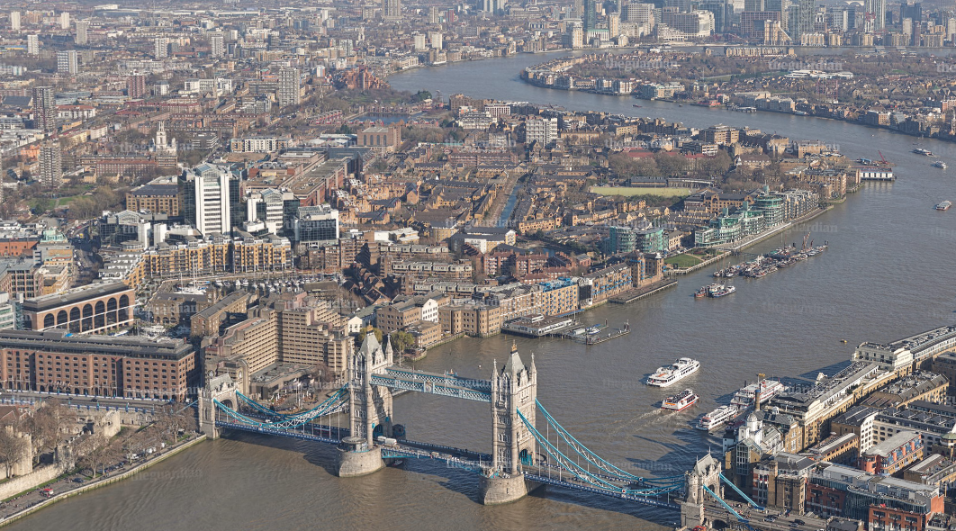 Fülelj bele Londonba!