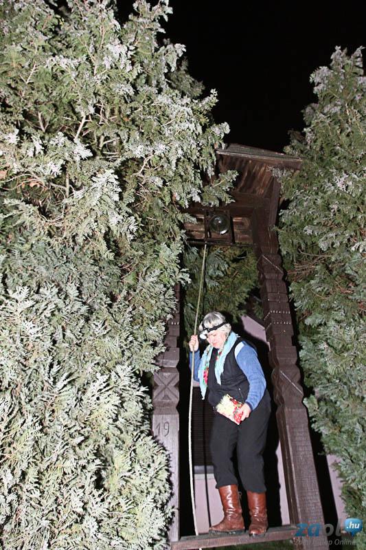 Illustration for article titled A tótszentmártoni asszonyok az új Mais Monsieur-grupik