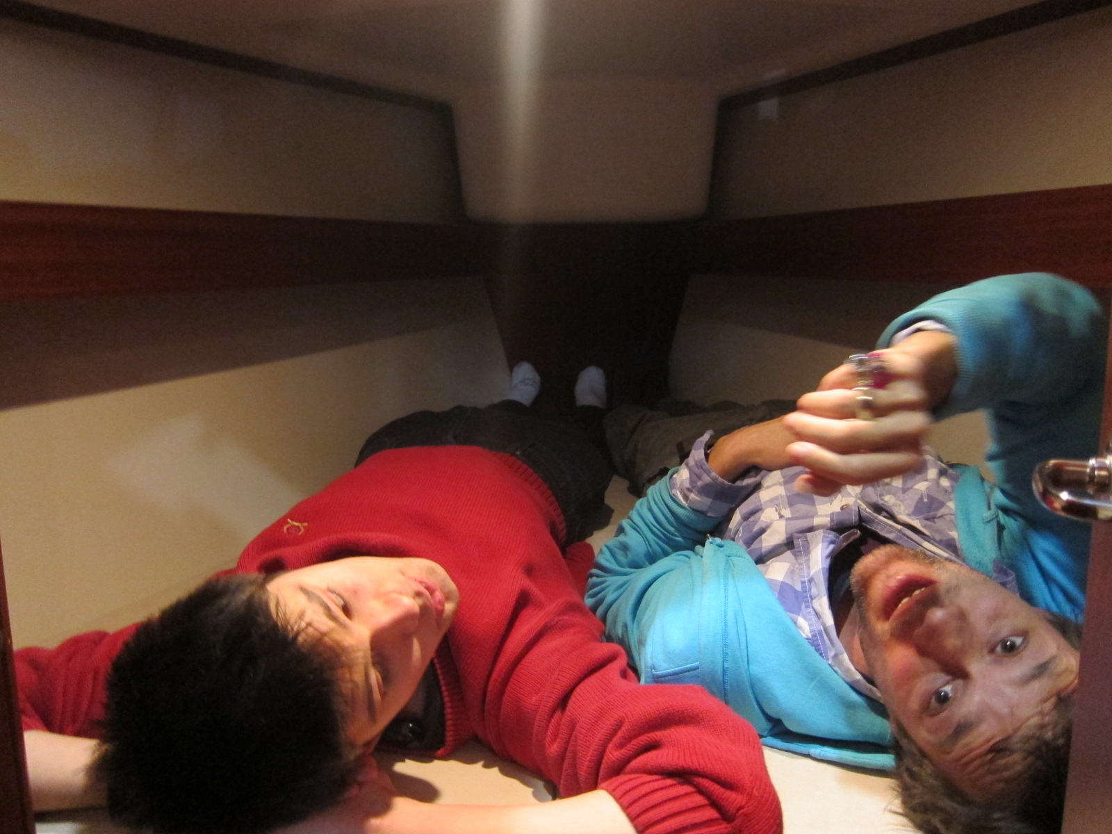 Illustration for article titled Régen a stricihajó is jobb volt, a vadászkalap viszont nem! (Három férfimodell kalandjai a macsó vásárban)