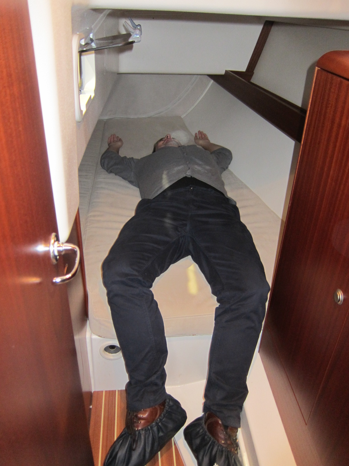 Illustration for article titled Régen a stricihajó is jobb volt, a vadászkalap viszont nem! (Három férfimodell kalandjai a macsó vásárban)