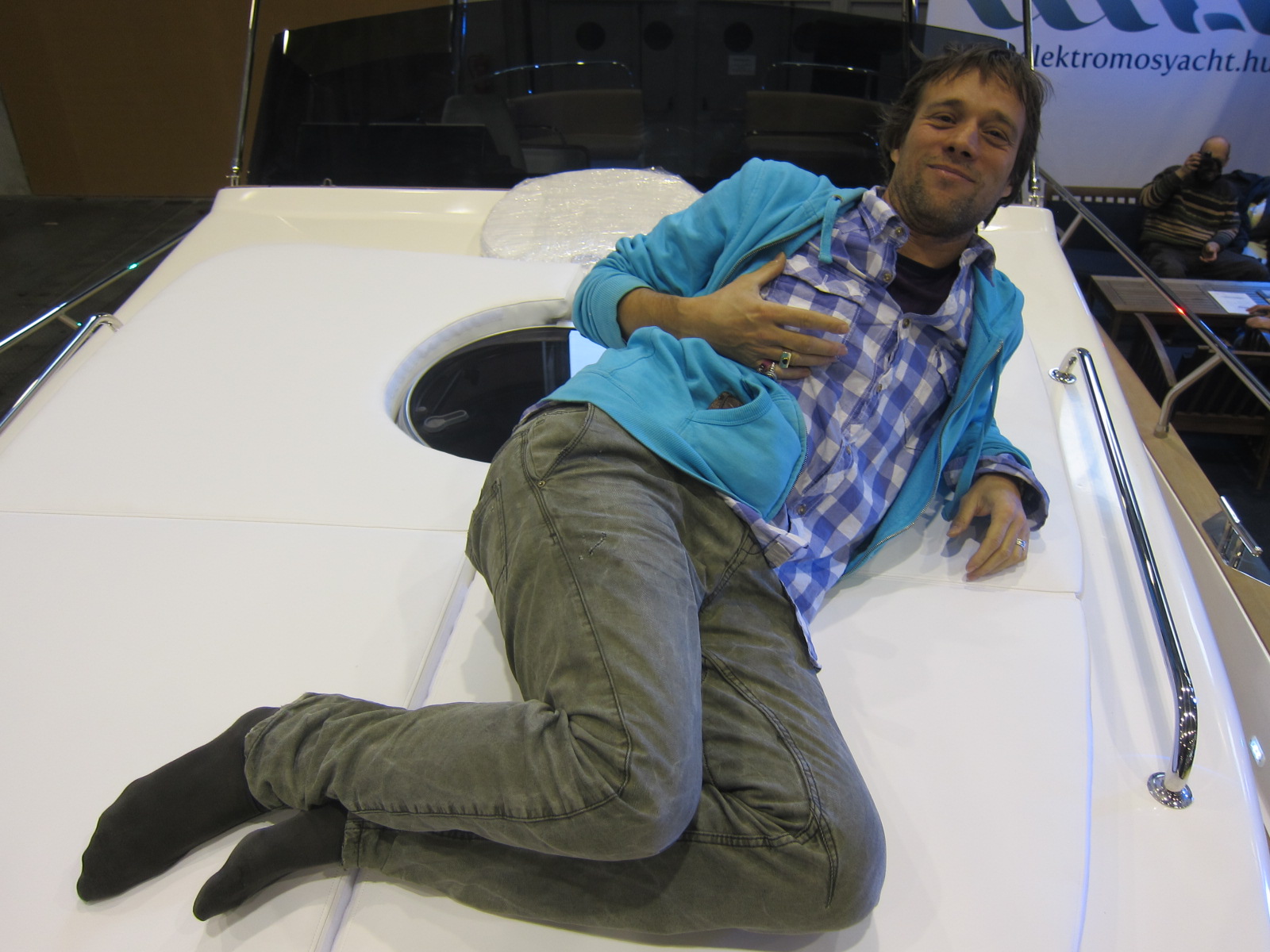 Illustration for article titled Régen a stricihajó is jobb volt, a vadászkalap viszont nem! (Három férfimodell kalandjai a macsó vásárban)