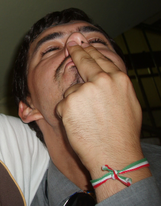 Illustration for article titled Pista több mint péniszpumpa - Szávay István kellemetlen képei még mindig viccesek