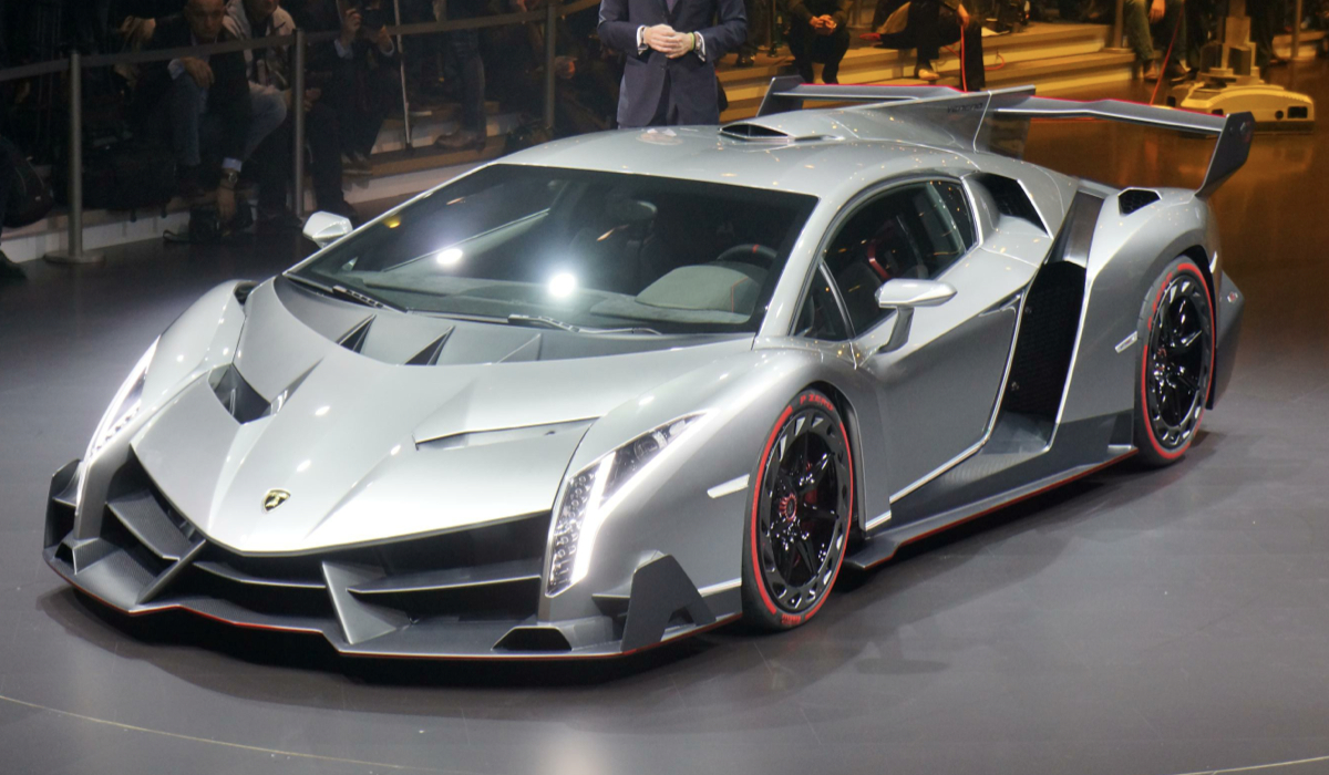 Egymilliárd forintos Lamborghini a genfi autószalonon