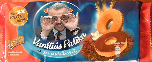 Illustration for article titled Titkos mémtanácsadók súgnak a Fidesznek, itt az új kommunikációs stratégia