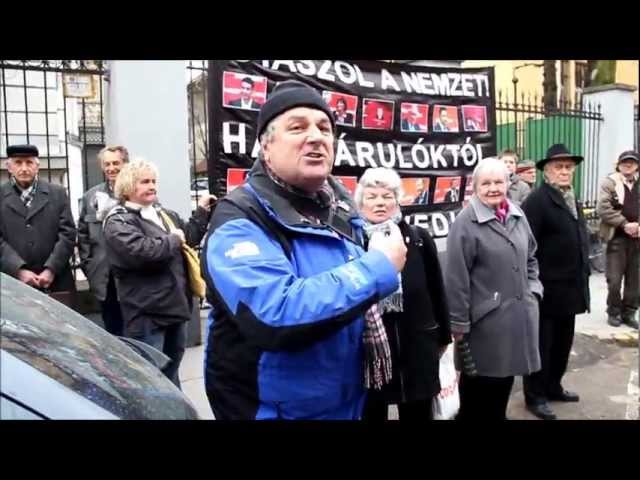 Itt a videó arról, ahogy a Lendvay utcai kukában megtalálták a Fidesz programját