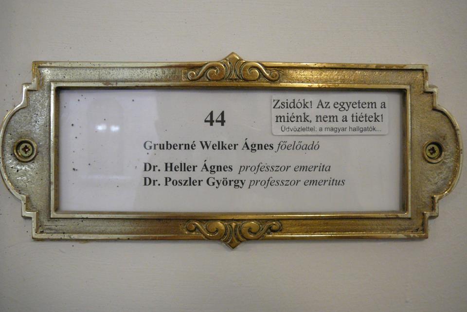 Heller Ágnest zsidózzák a magyar hallgatók