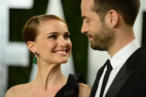 Kommentekért könyörgött a Natalie Portmanes western stábtagja