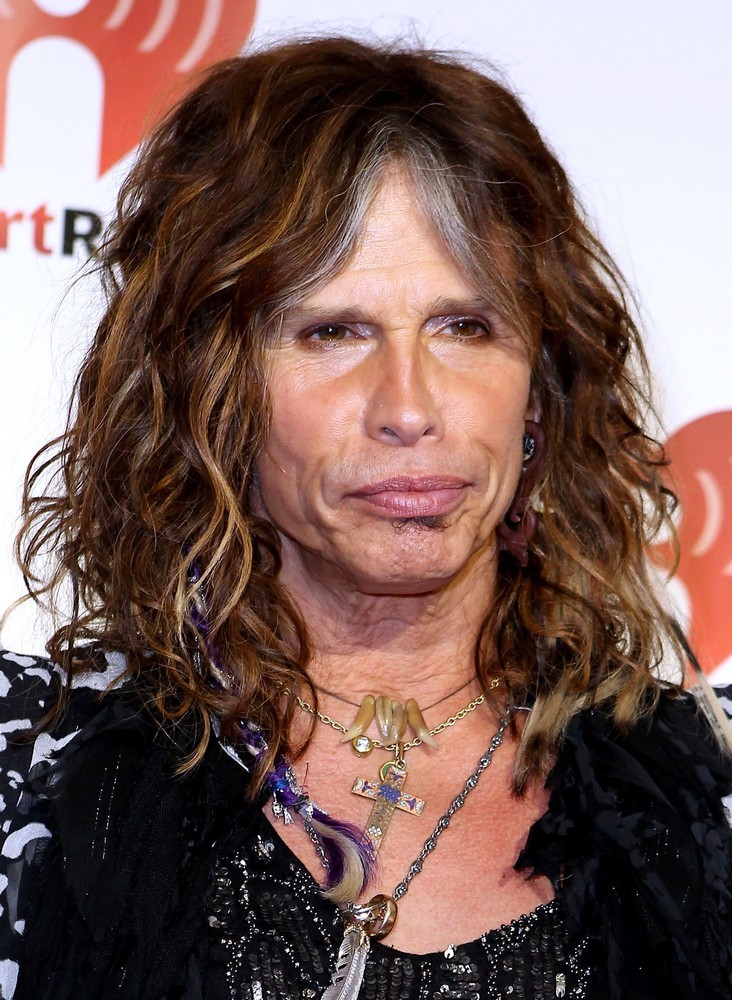 Illustration for article titled Ebben sem menőbb Amerika: Orbán József a mi Steven Tylerünk