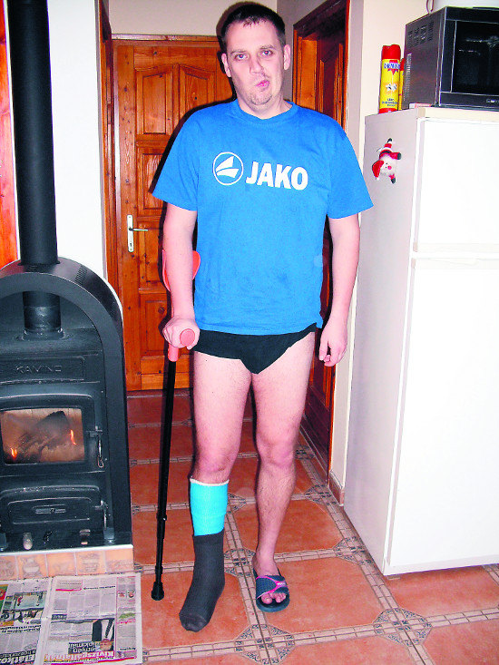 Úgy lerúgta ellenfelét Vad II. játékvezető, hogy a civil állását is elveszítheti