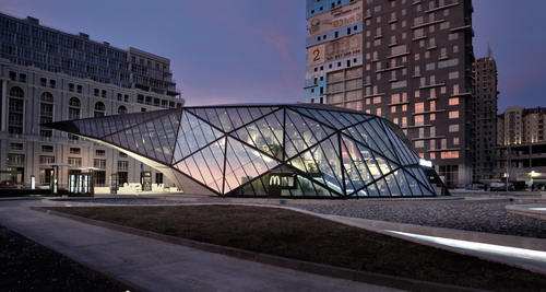 Grúziában épült fel a legdögösebb McDonald's a világon