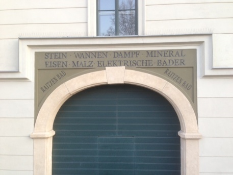 Ha egyszer megnyitják, dugni is lehet majd a Rác fürdőben, igaz fejenként tízezerért