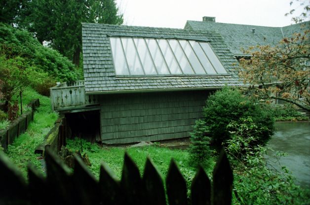 Illustration for article titled Soha nem látott fotók Kurt Cobain öngyilkosságának helyszínéről