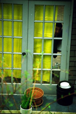 Illustration for article titled Soha nem látott fotók Kurt Cobain öngyilkosságának helyszínéről