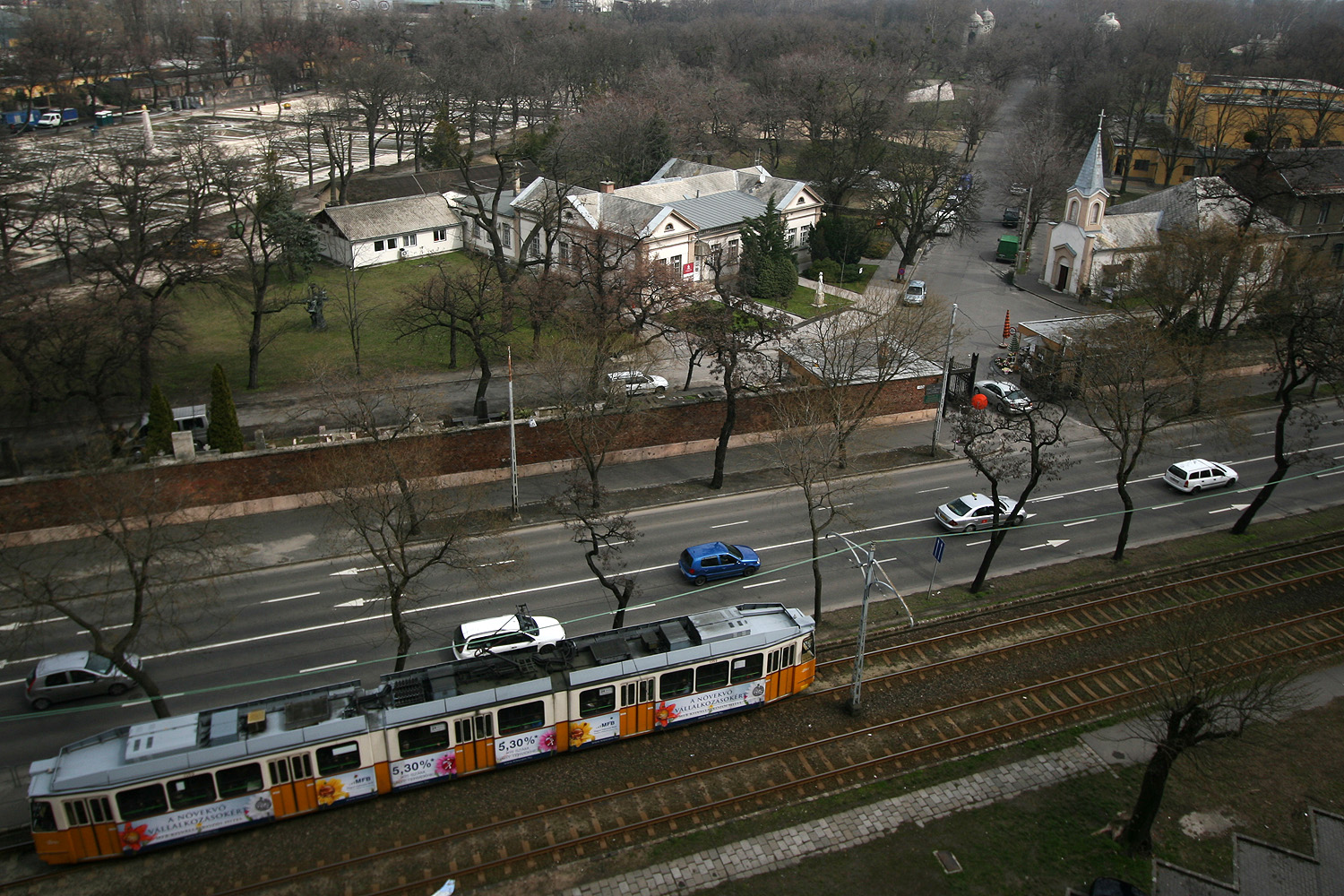 Illustration for article titled Na, vajon hová nyílik a legjobb kilátás a nyugdíjpalotából?