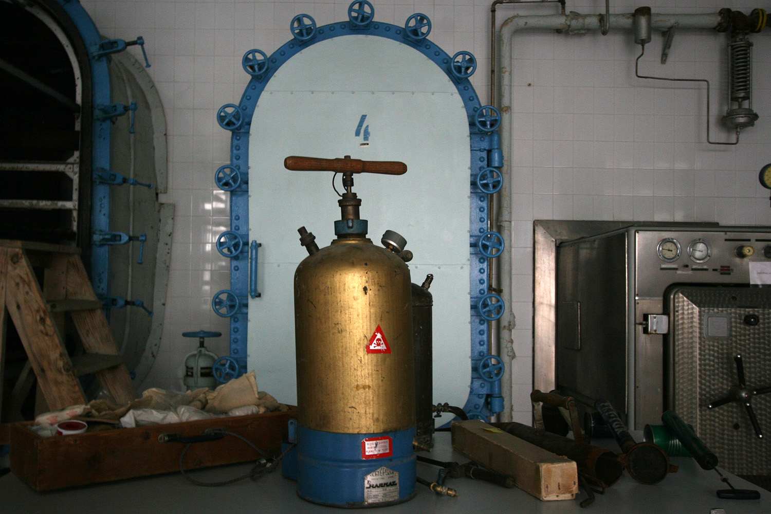 Illustration for article titled A gépek, amik megállították a tífuszt Budapesten