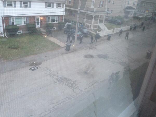 Illustration for article titled Terroristafogás élőben: csecsen testvérek lehettek a robbantók