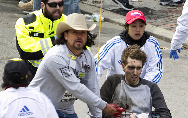 Illustration for article titled Terroristafogás élőben: csecsen testvérek lehettek a robbantók