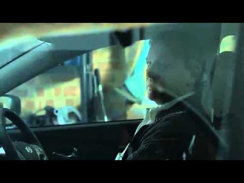 Öngyilkossal viccel minden idők legízléstelenebb autó-, sőt bármilyen reklámja