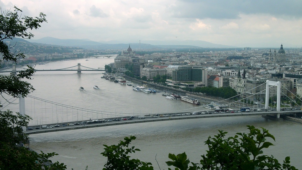 Így néz ki most a Duna a Gellért-hegyről (szerda)