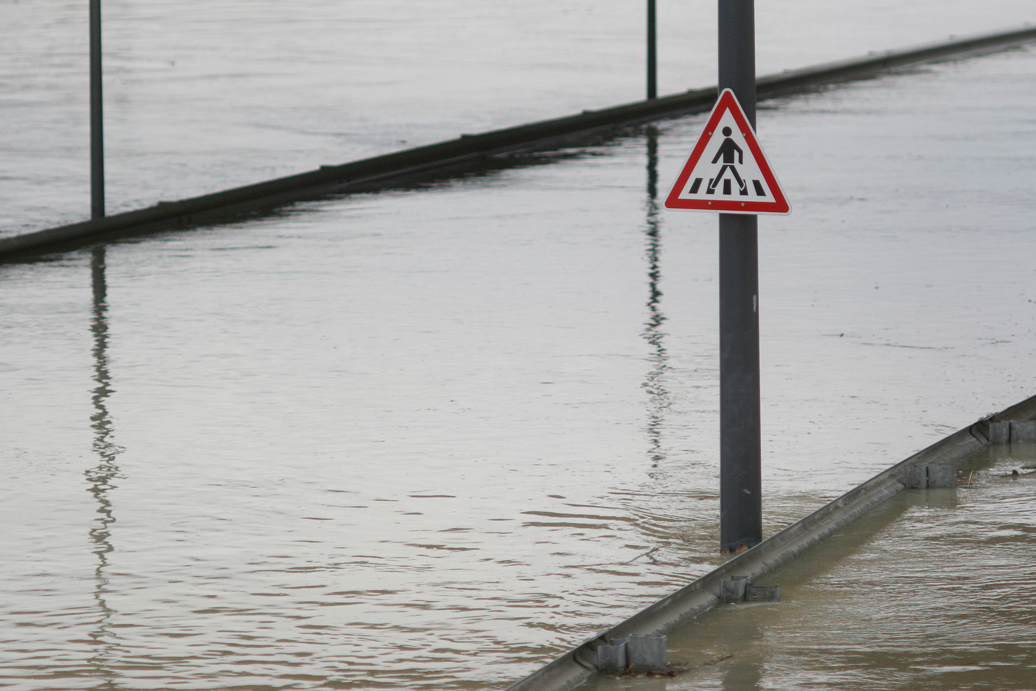 Illustration for article titled Javában homokzsákolnak Budapesten is — a Cink képriportja