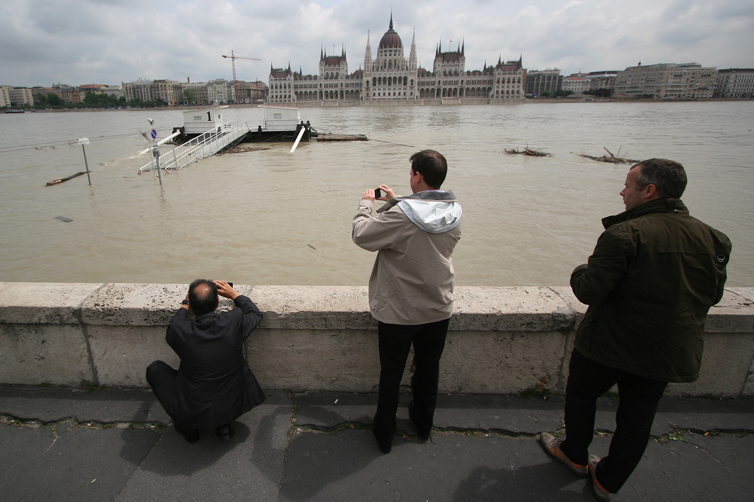 Illustration for article titled Javában homokzsákolnak Budapesten is — a Cink képriportja