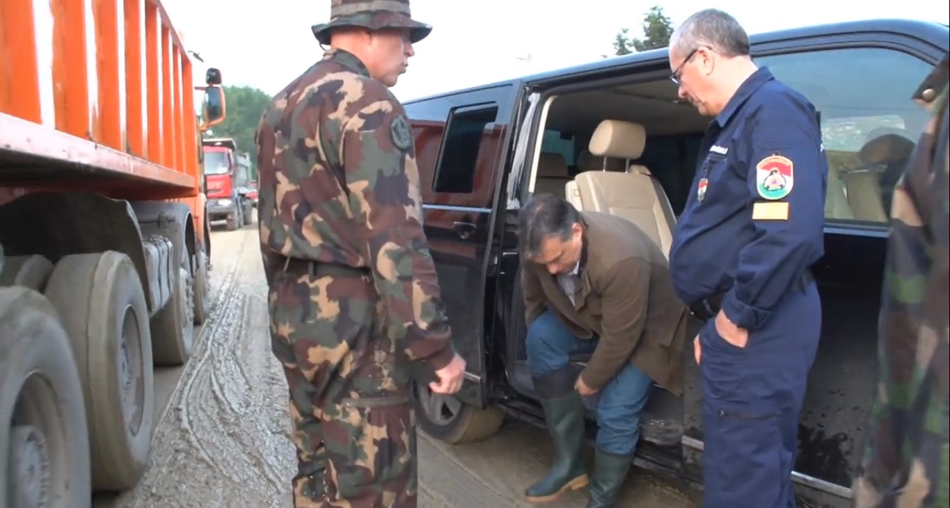 Illustration for article titled Kik inspirálták az új Orbán-videót?