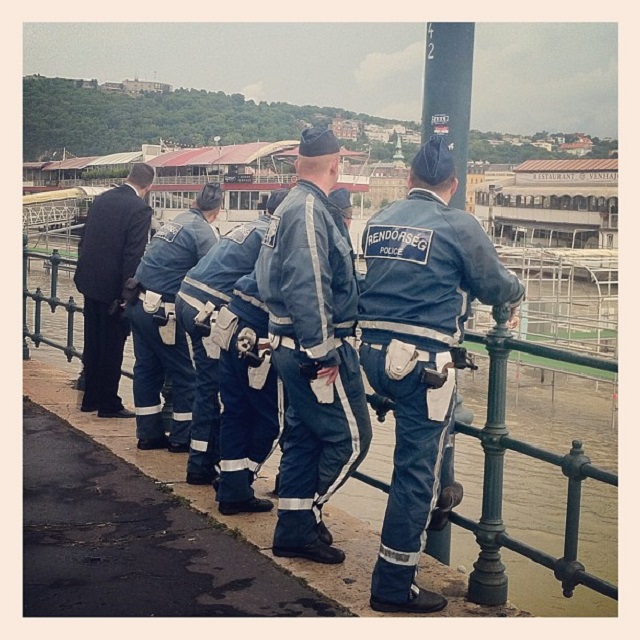 Illustration for article titled Hipszterfotók a Nagy Magyar Árvízről