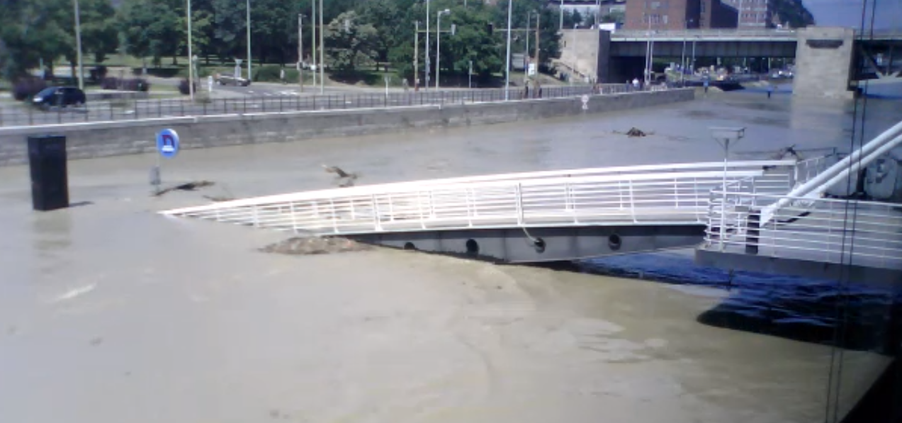 Illustration for article titled Nézd élőben az árt!