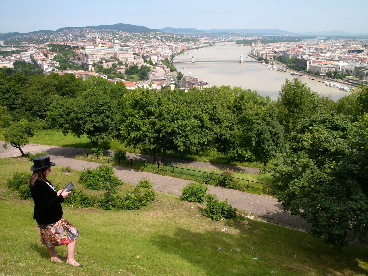 Illustration for article titled Árvíz a Gellért-hegyről 1838-ban és 2013-ban