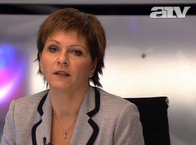 Kálmán Olga a listavezető, Vadai a honvédelmi miniszter, Kéri László a köztársasági elnök