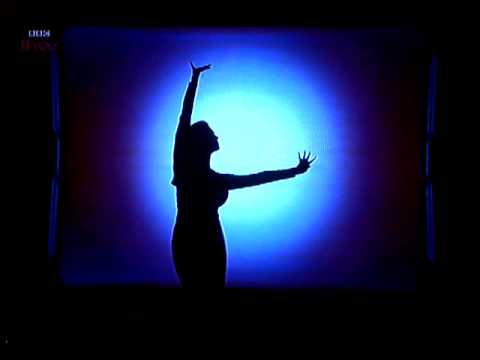 Az angolok pornósították az Attractiont