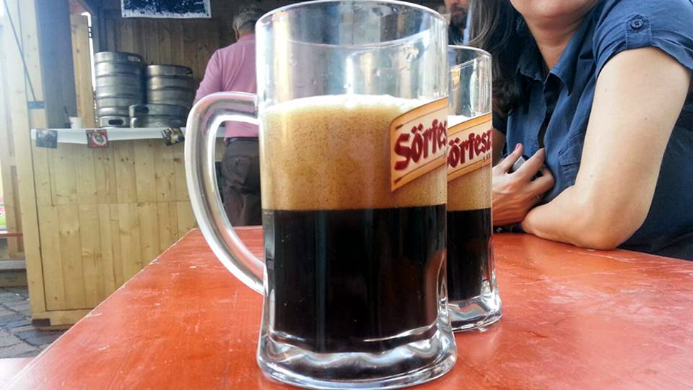 Ez a titkos fekete főzet a Budavári Sörfesztivál egyetlen pozitívuma