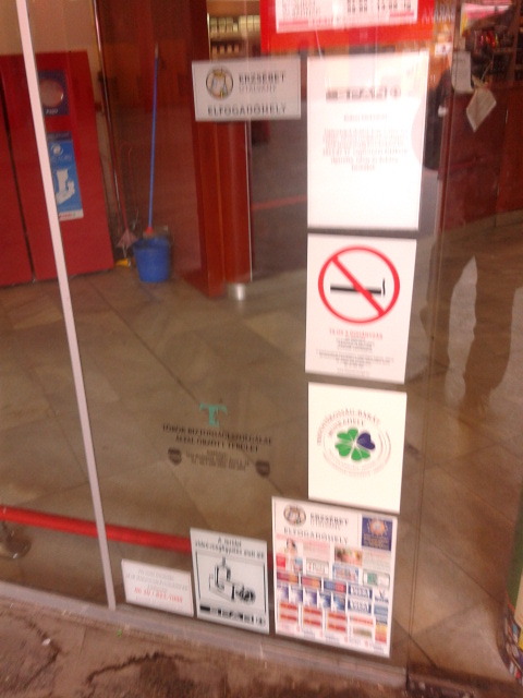 Illustration for article titled Ezt művelték velem a hírhedt Nyugati téri Sparban